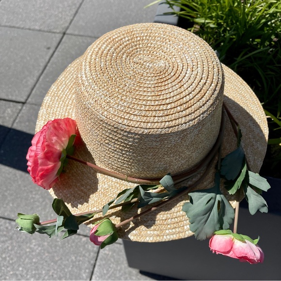 ?Size M/L Limited Edition Designer Straw Sun Hat with Artificial Flowers – Only